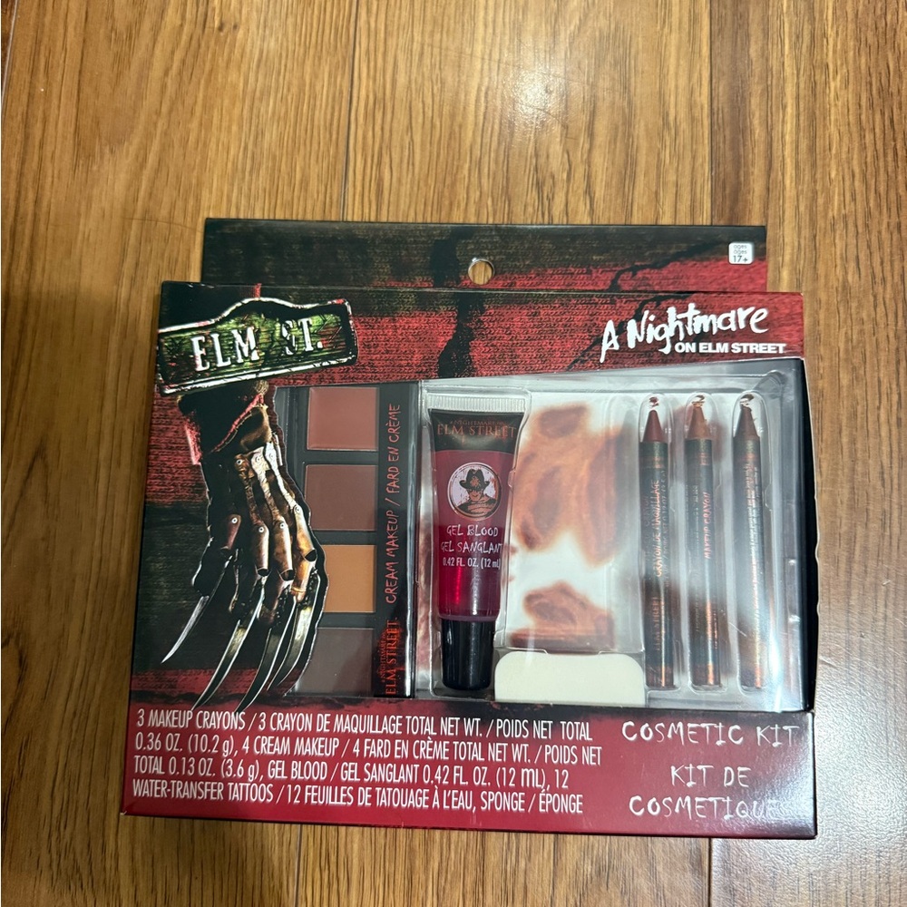 Spirit Elm Street Makeup Kit - Red and Black